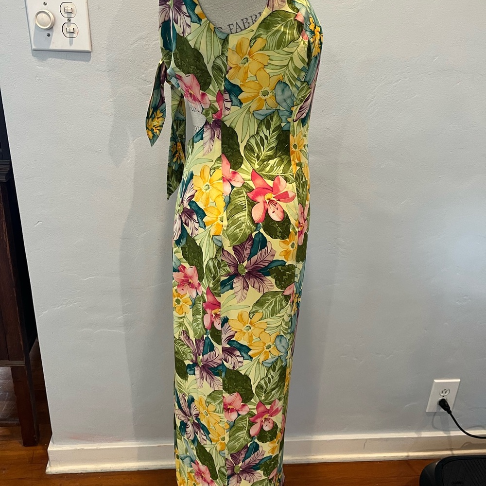 Maggy London Silk Dress Size 4 - Picture 7 of 9